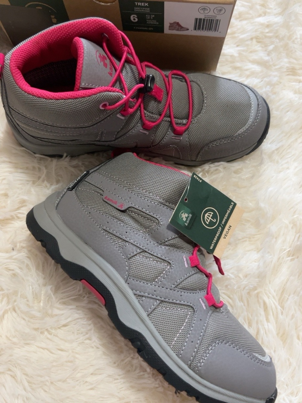 Kamik Trek youth size Waterproof Gray & Pink Hiking Boots